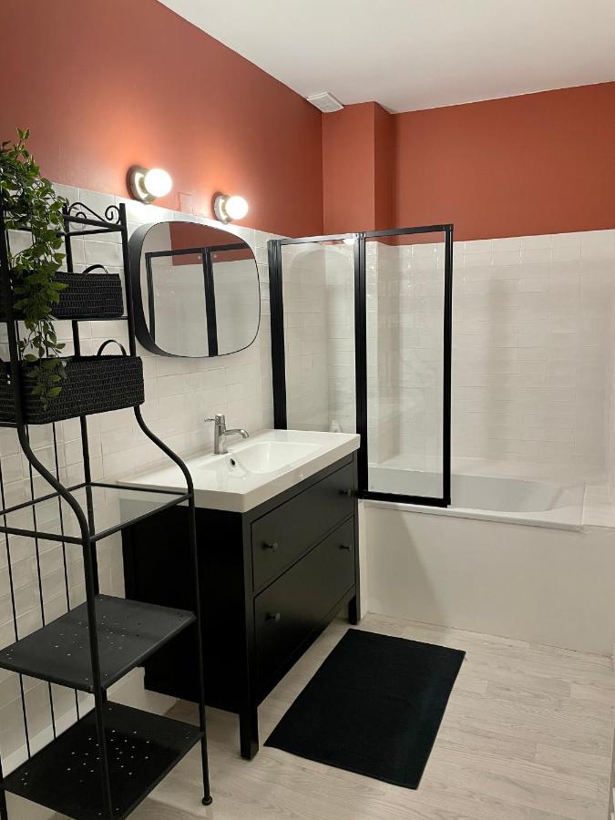 Appartement Aux Pieds Du Palais Des Papes. 아비뇽 외부 사진